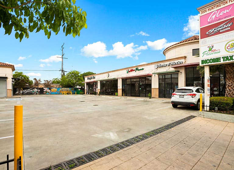 3006-E.-Florence-Ave.,-Huntington-Park,-CA-12