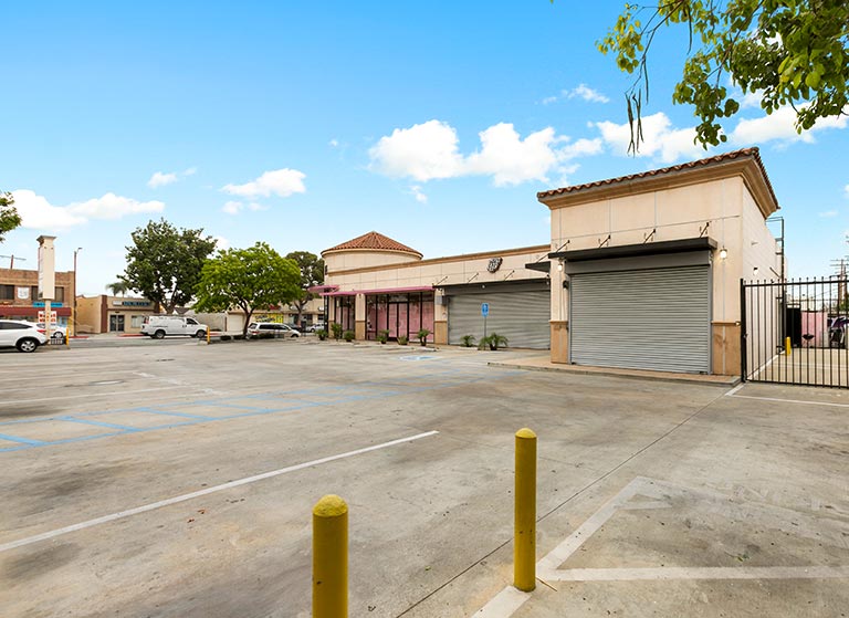3006-E.-Florence-Ave.,-Huntington-Park,-CA-15