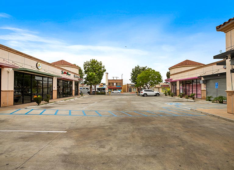 3006-E.-Florence-Ave.,-Huntington-Park,-CA-7